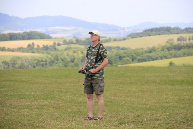 img00014.jpg