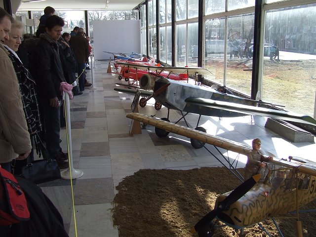 img00008.jpg